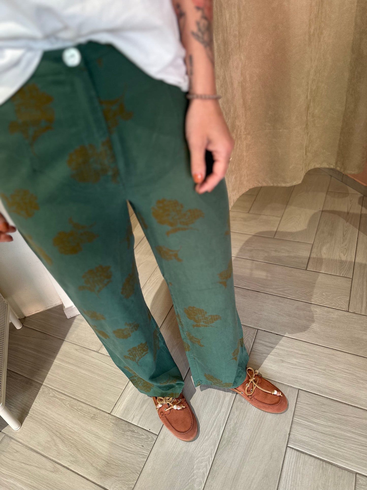 Pantaloni Flowers - Khaki