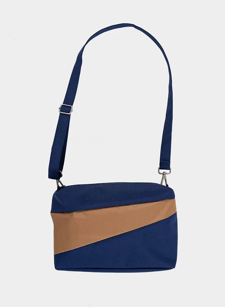 Bum Bag M - Navy & Camel