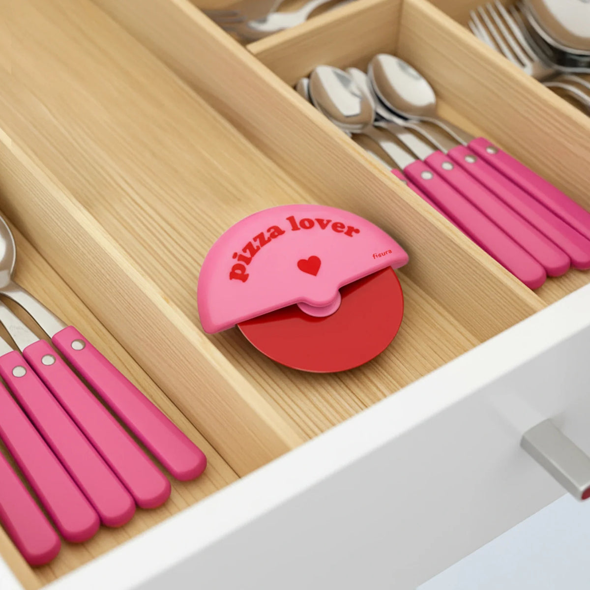 Pizza cutter