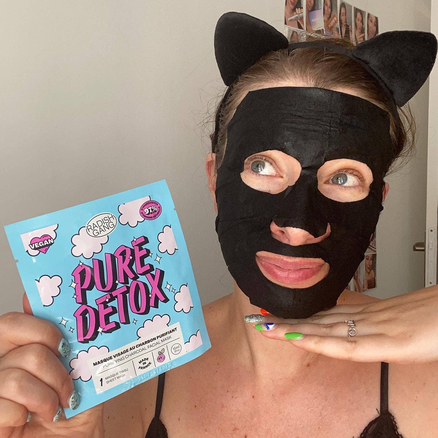 PURE DETOX - Maschera purificante in tessuto di carbone